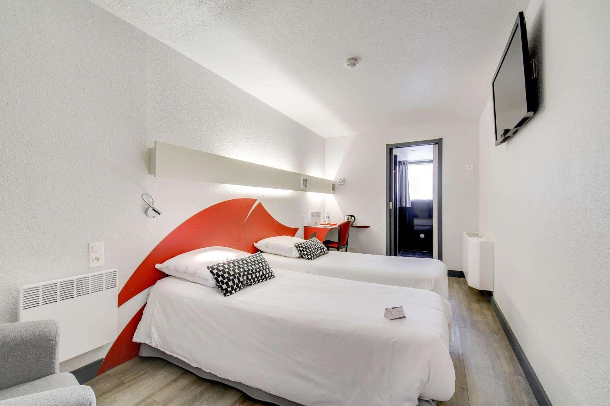 Brit Hotel Porte D'Espagne Perpignano Esterno foto